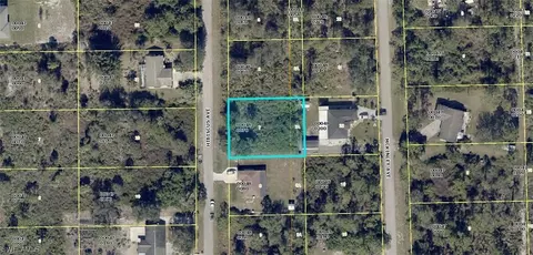1112 Hibiscus Ave, Lehigh Acres, FL 33972