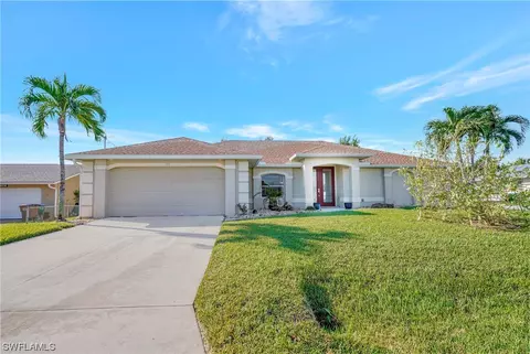 722 SE Sabur Ct, Cape Coral, FL 33904
