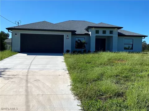 3019 41st St SW, Lehigh Acres, FL 33976