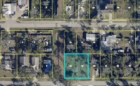 556 Clark St, North Fort Myers, FL 33903