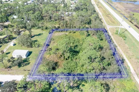 8488 Mcdaniel Dr, North Fort Myers, FL 33917