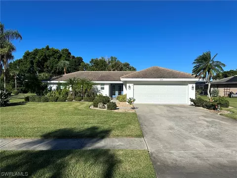 4295 Glasgow Ct, North Fort Myers, FL 33903