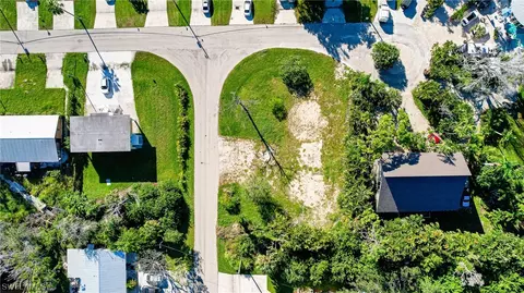 17234236 Whitewater Ct, Fort Myers Beach, FL 33931