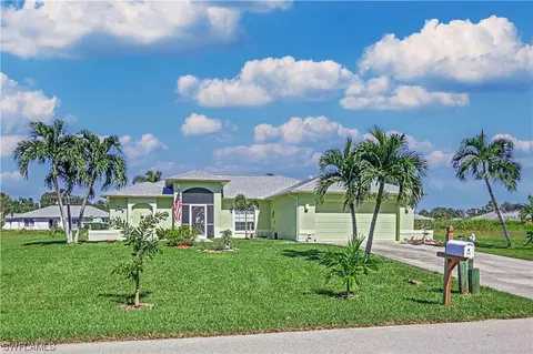 2311 NE 5th Ter, Cape Coral, FL 33909