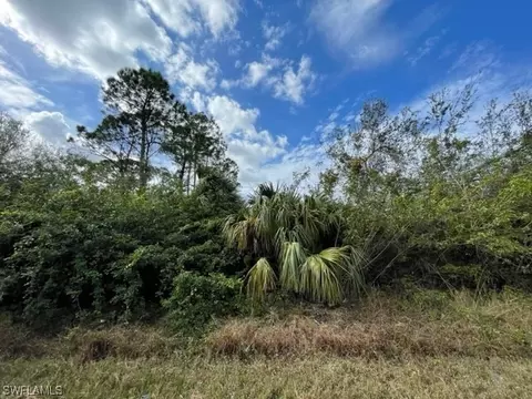 204 W 18th St, Lehigh Acres, FL 33972