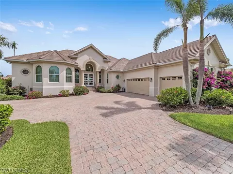 11380 Compass Point Dr, Fort Myers, FL 33908