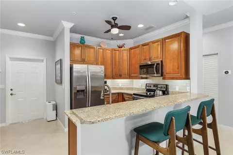 1095 Winding Pines Cir #205, Cape Coral, FL 33909