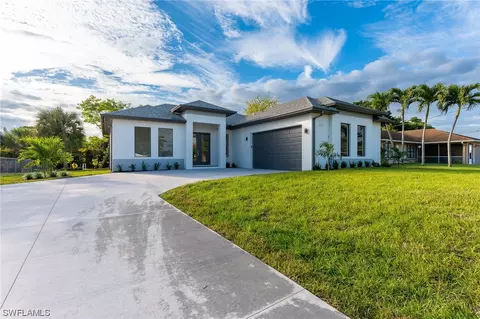 2225 50th St SW, Naples, FL 34116
