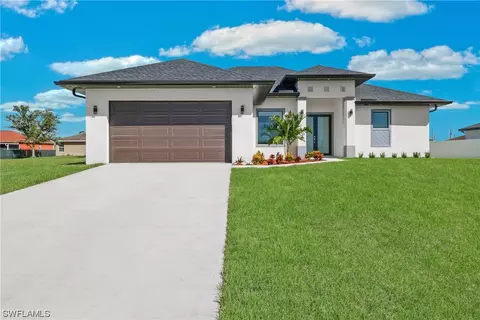 2801 NE 4th Pl, Cape Coral, FL 33909