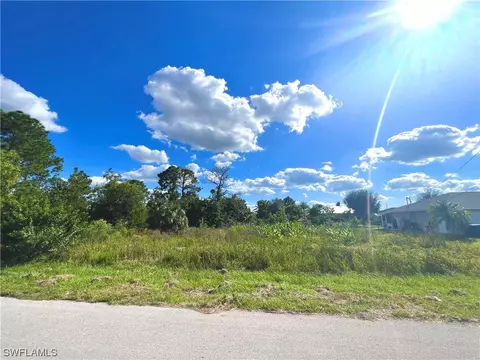 2913 8th St W, Lehigh Acres, FL 33971