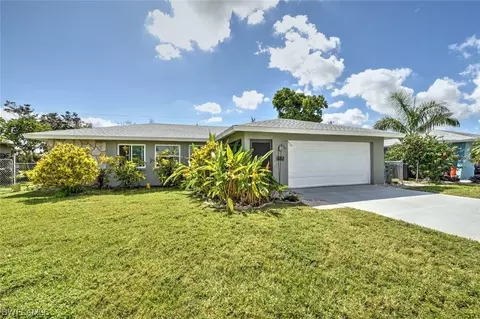 1012 SE 26th St, Cape Coral, FL 33904