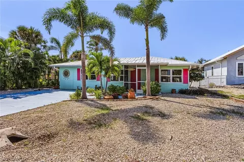 2355 Lemon St, Saint James City, FL 33956