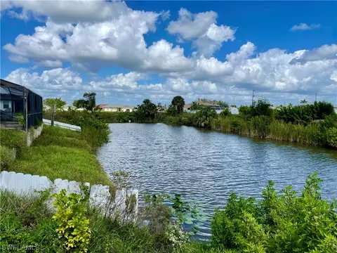 1011 NE 1st Ave, Cape Coral, FL 33909