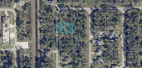 516 Hutton St E, Lehigh Acres, FL 33974