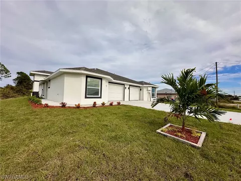 4810 Leonard Blvd S, Lehigh Acres, FL 33973