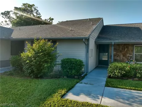 10528 Newbury Ct, Lehigh Acres, FL 33936