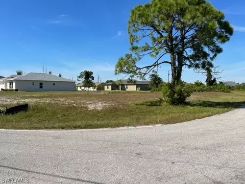 2217 SW 1st Ter, Cape Coral, FL 33991