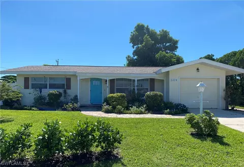 1424 SE 27th St, Cape Coral, FL 33904