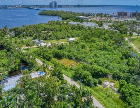River Rd, North Fort Myers, FL 33914