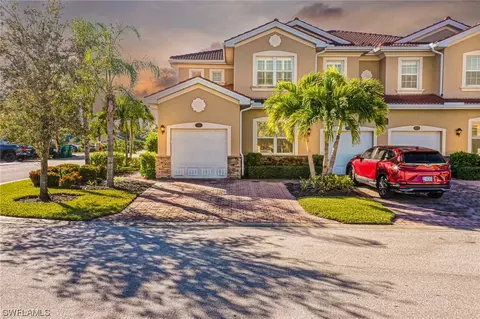 8501 Oakshade Cir #201, Fort Myers, FL 33919