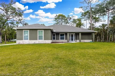 668 Turtle Ln, Labelle, FL 33935