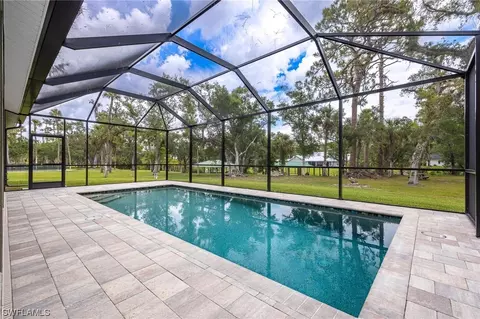 668 Turtle Ln, Labelle, FL 33935 photo 3
