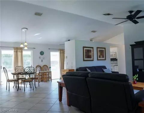 737 Grove Dr, Naples, FL 34120 photo 2