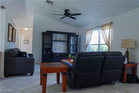 737 Grove Dr, Naples, FL 34120 photo 3