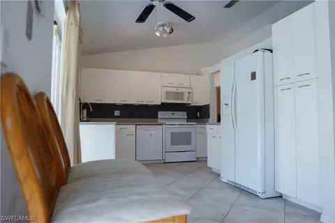 737 Grove Dr, Naples, FL 34120 photo 8