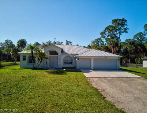 960 16th Ave NE, Naples, FL 34120