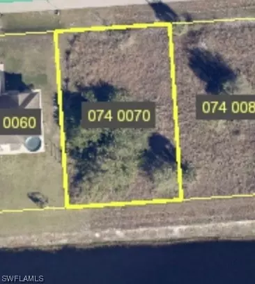 1116 Hudson St E, Lehigh Acres, FL 33974