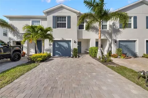 15393 Wildflower Cir, Naples, FL 34119