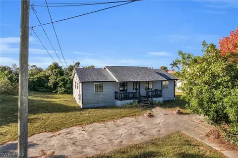 3907 20th St SW, Lehigh Acres, FL 33976