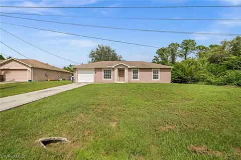 3206 15th St W, Lehigh Acres, FL 33971