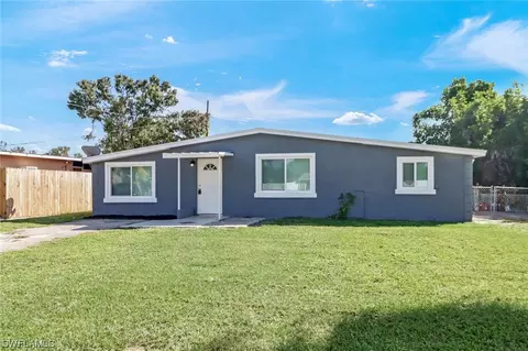 941 Hyacinth St, North Fort Myers, FL 33903