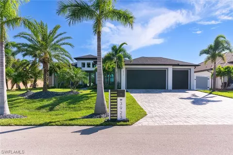 3923 SW 17th Pl, Cape Coral, FL 33914