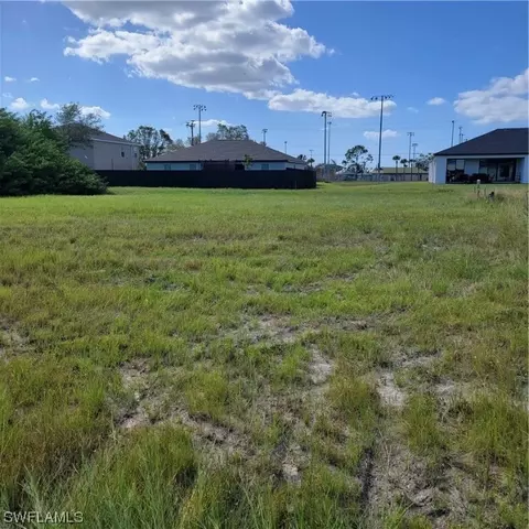 1020 Chiquita Blvd N, Cape Coral, FL 33993