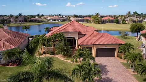 11804 Lady Anne Cir, Cape Coral, FL 33991