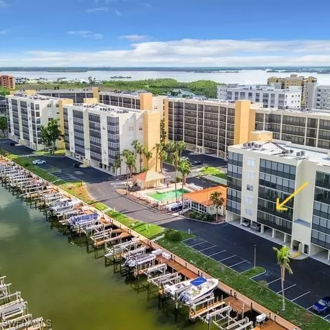 4491 Bay Beach Ln #123, Fort Myers Beach, FL 33931