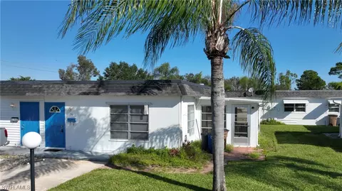 58 Tangelo Ct, Lehigh Acres, FL 33936