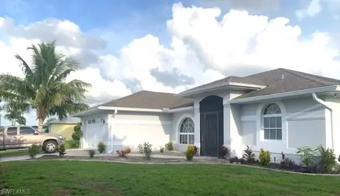 3012 Diplomat Pkwy W, Cape Coral, FL 33993