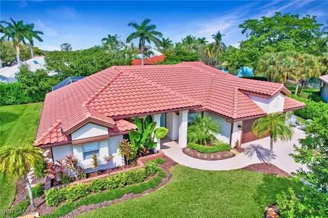 7541 Cordoba Cir, Naples, FL 34109