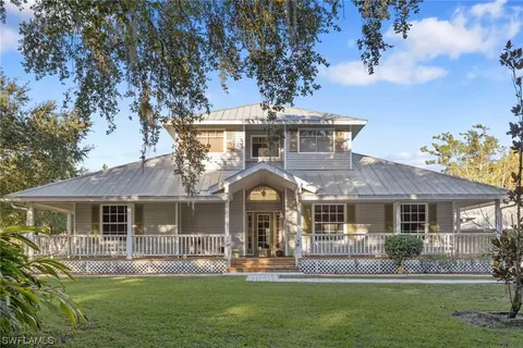 4300 River Grove Ln, Fort Myers, FL 33905