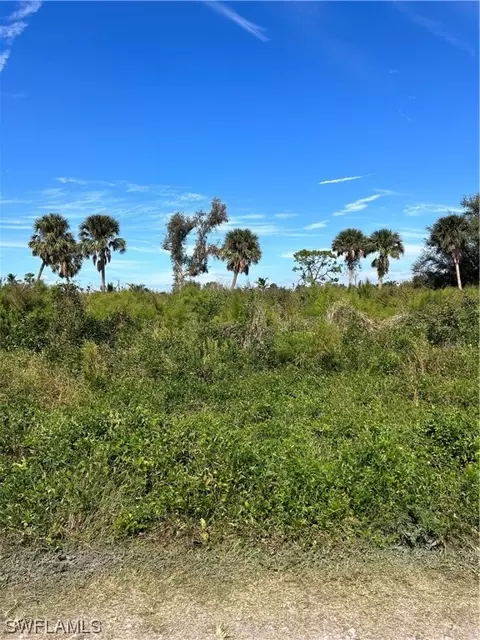 7718 Cypress Dr, Bokeelia, FL 33922
