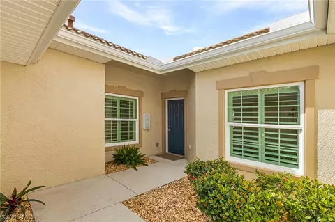 3610 Rue Alec Loop #2, North Fort Myers, FL 33917