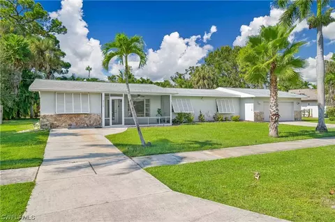 3770 Deleon St, Fort Myers, FL 33901