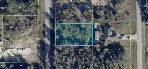 909 Ardmore St, Lehigh Acres, FL 33974
