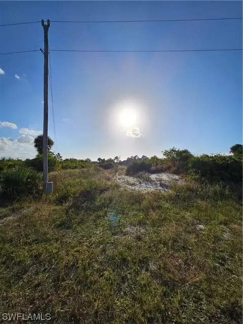 338 Parkman Ave, Lehigh Acres, FL 33974