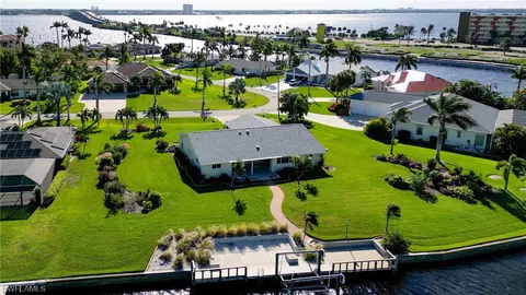 4644 SE 20th Ave, Cape Coral, FL 33904