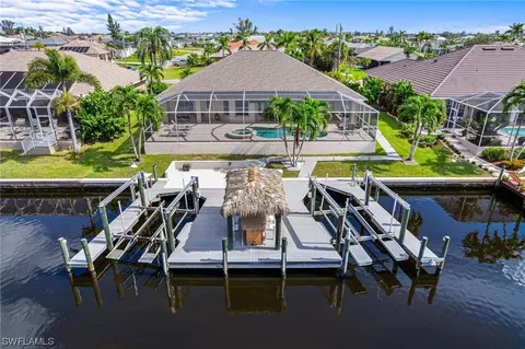 418 SW 38th Ave, Cape Coral, FL 33991